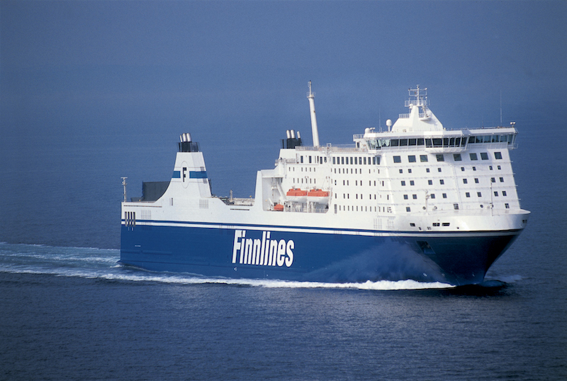 Ferry boat Finnlines na Alemanha