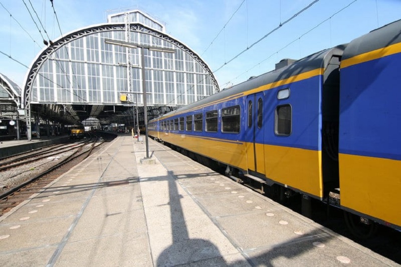 Trem em Amsterdã