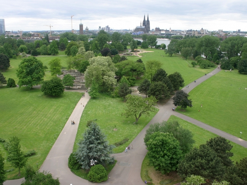 Vista do Rheinpark em Colônia